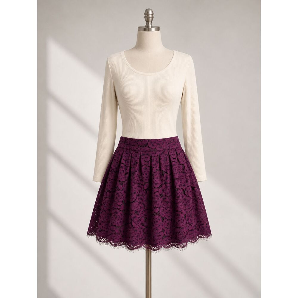 Alice + Olivia Plum Lace Overlay Mini Skirt Size 2 – Cocktail Party Holiday